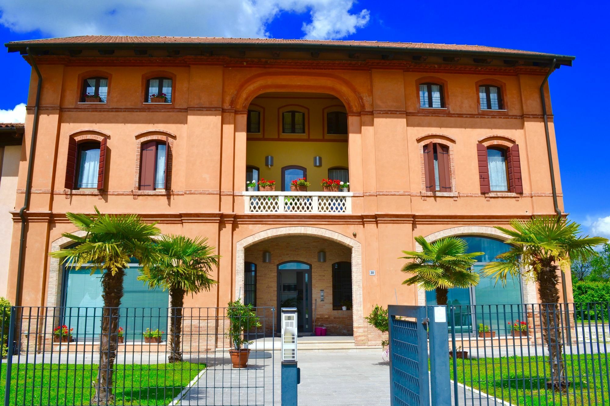 Residence Baco Da Seta Mestre Bagian luar foto